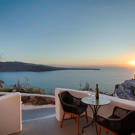 Oia Angle Cavehouse Villa Exterior photo