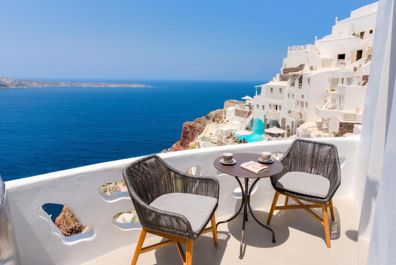 Oia Angle Cavehouse Villa Exterior photo