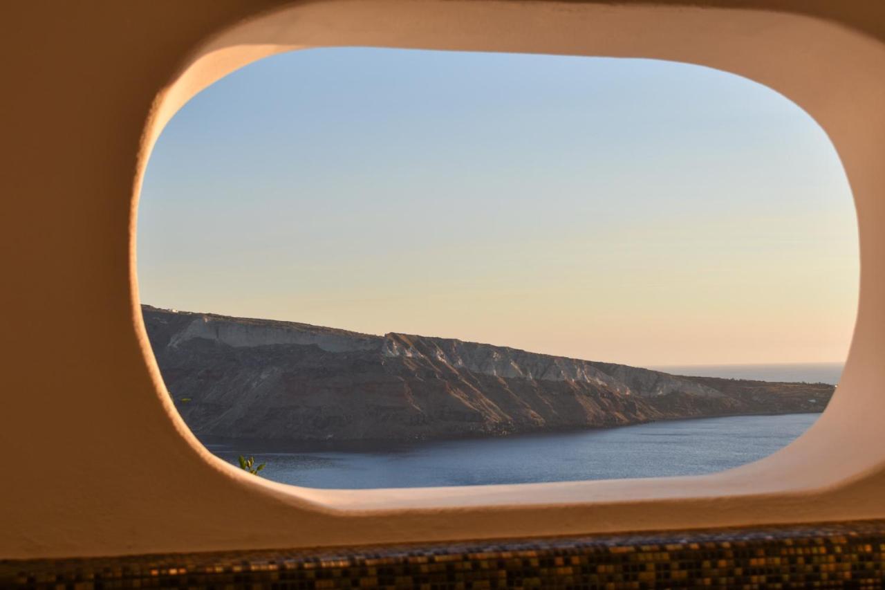 Oia Angle Cavehouse Villa Exterior photo