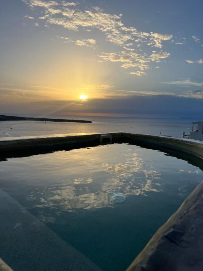 Oia Angle Cavehouse Villa Exterior photo