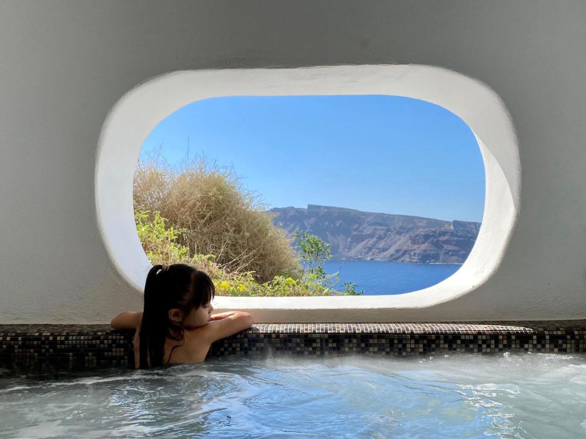 Oia Angle Cavehouse Villa Exterior photo