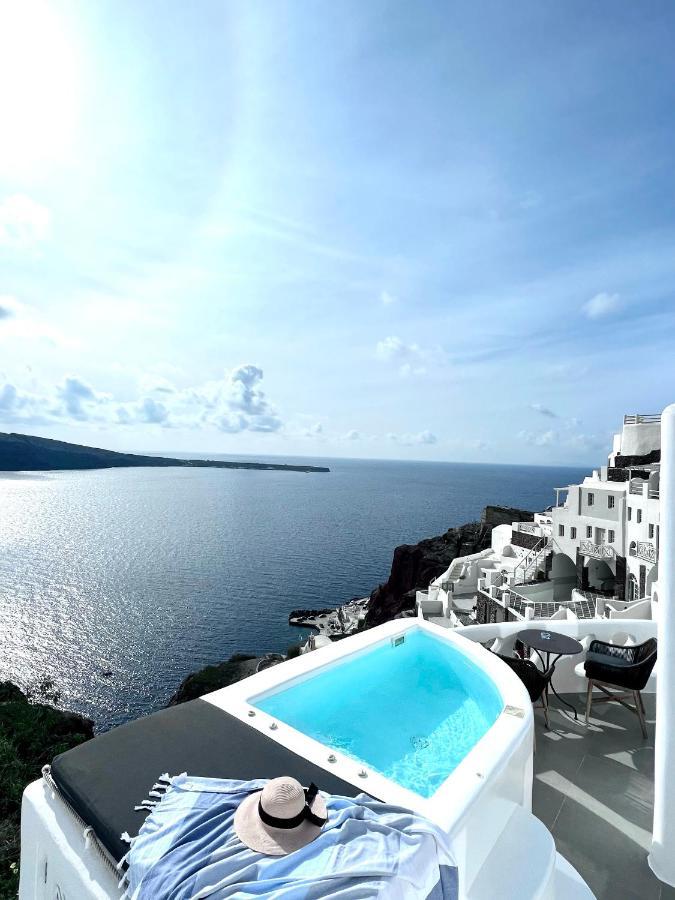 Oia Angle Cavehouse Villa Exterior photo