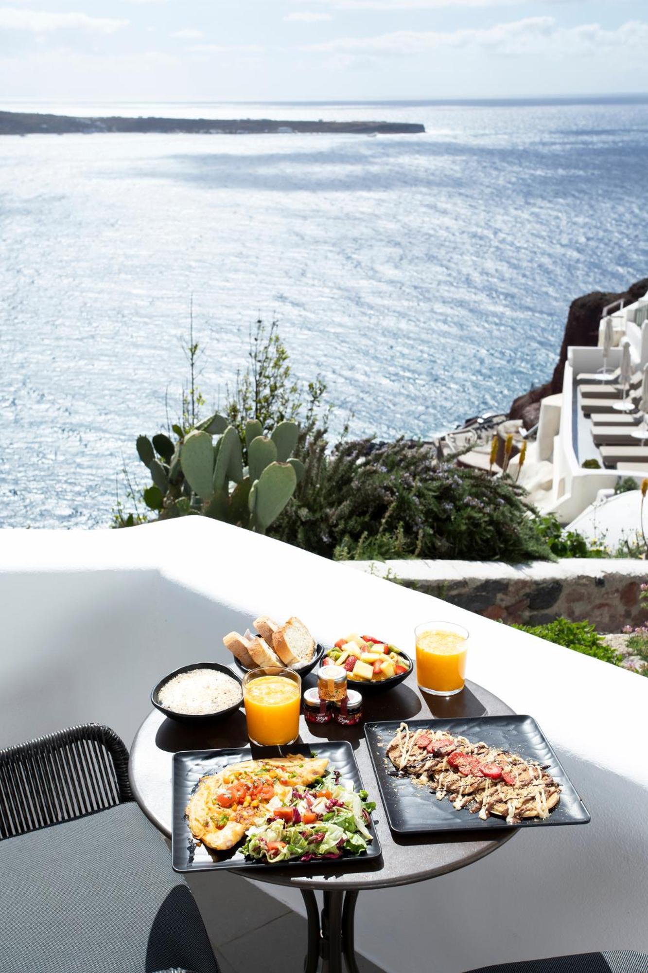 Oia Angle Cavehouse Villa Exterior photo