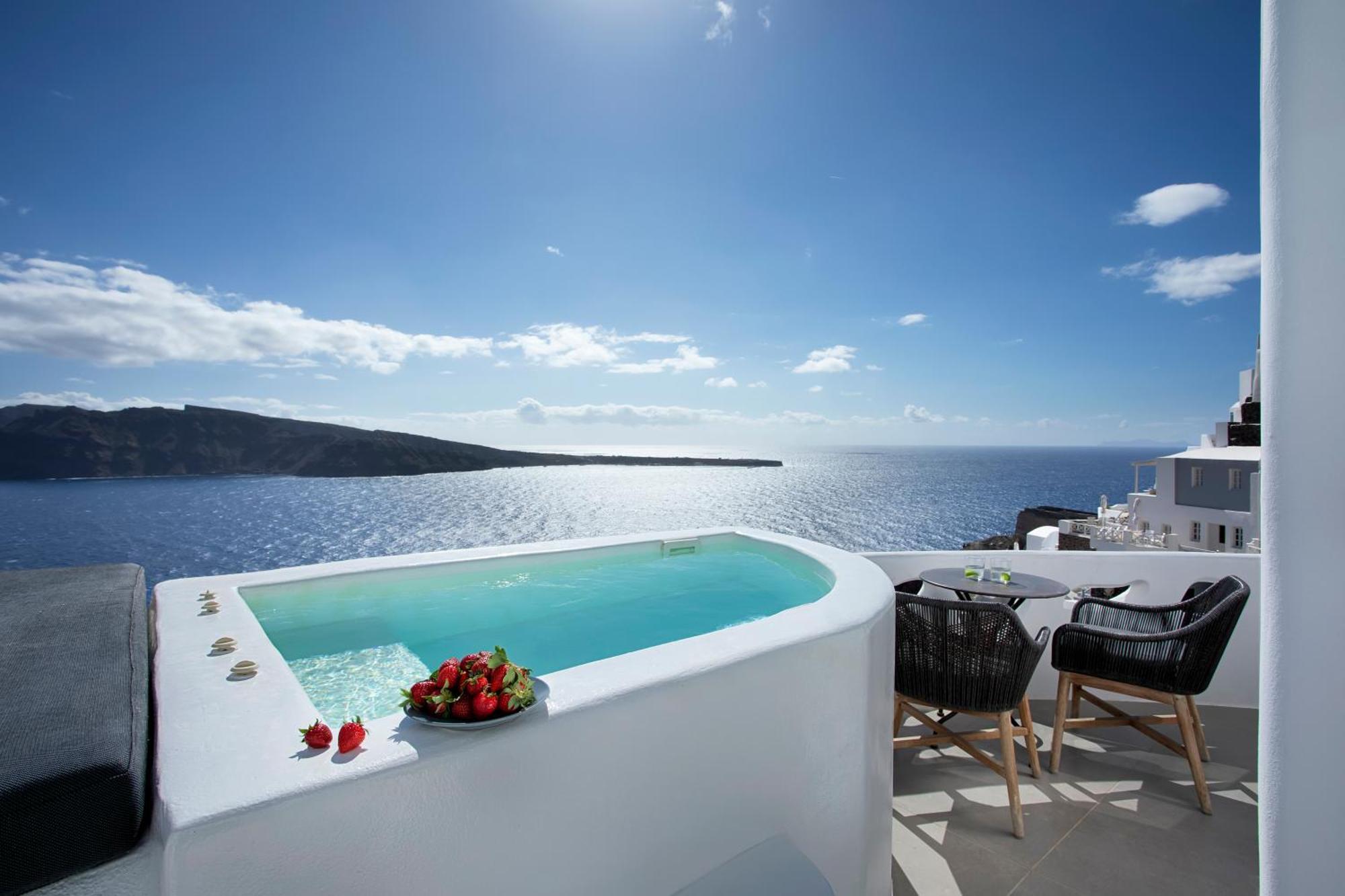 Oia Angle Cavehouse Villa Exterior photo