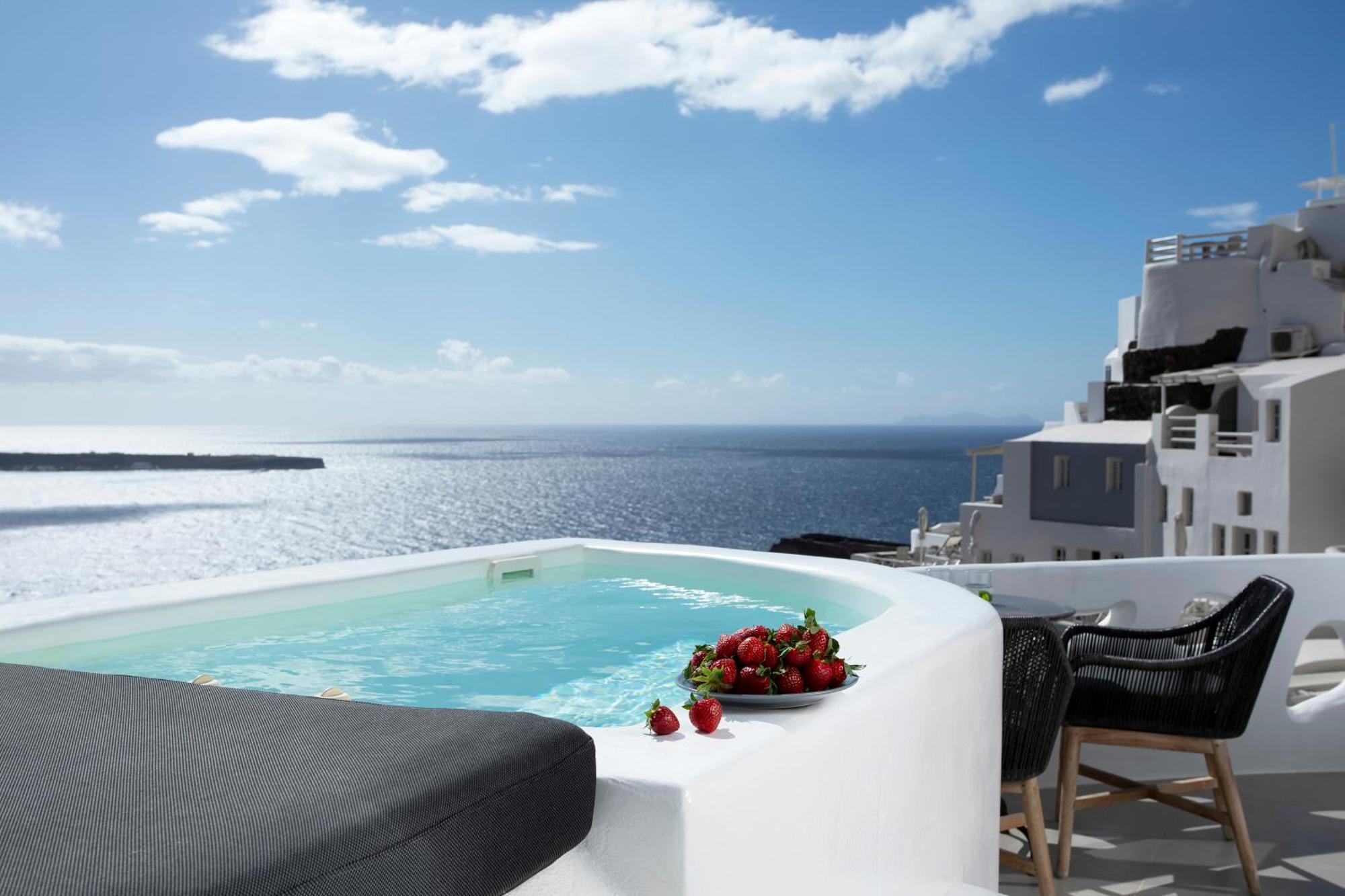 Oia Angle Cavehouse Villa Exterior photo