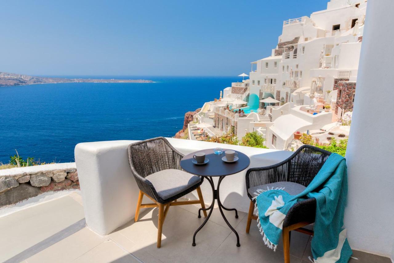 Oia Angle Cavehouse Villa Exterior photo